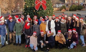 zdjecie na stronie o tytule: Magia świąt Bożego Narodzenia zawitała do Gminy Łopuszno
